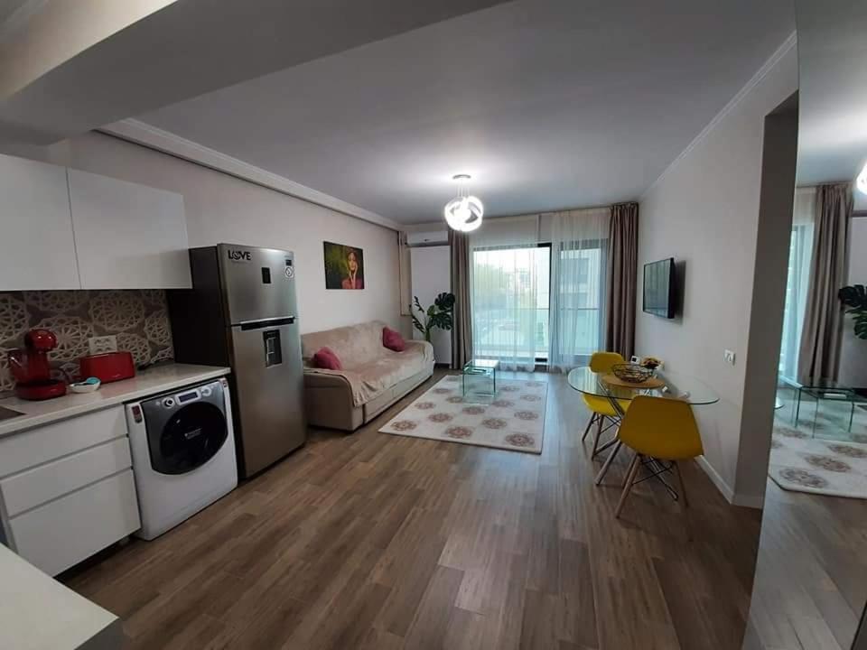 Serrenity Aparthotel Sea View Luxury Tower Navodari Exterior photo
