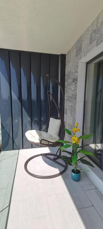 Serrenity Aparthotel Sea View Luxury Tower Navodari Exterior photo